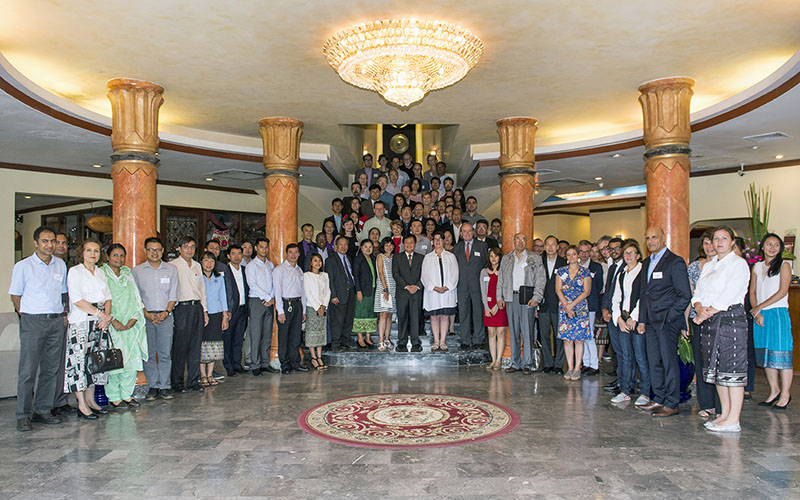 Groupe de la 8ème réunion annuelle du réseau de recherche GABRIEL au Laos