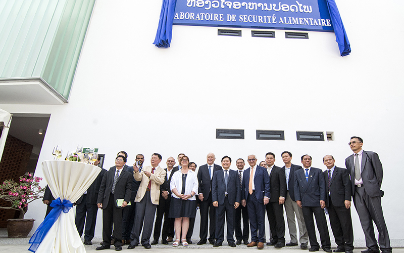 Laos : le premier Laboratoire de Sécurité Alimentaire inauguré à Vientiane