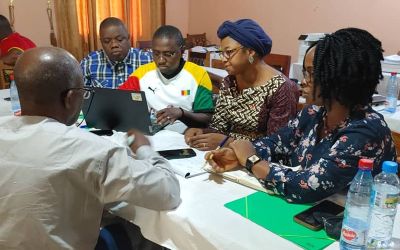 A session of a small working group.